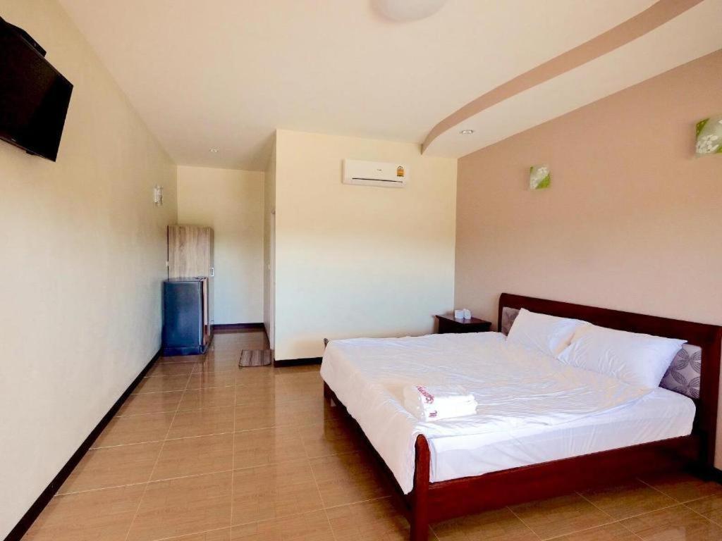 Prakaithong Hotel Amphoe Sawang Daen Din Eksteriør billede