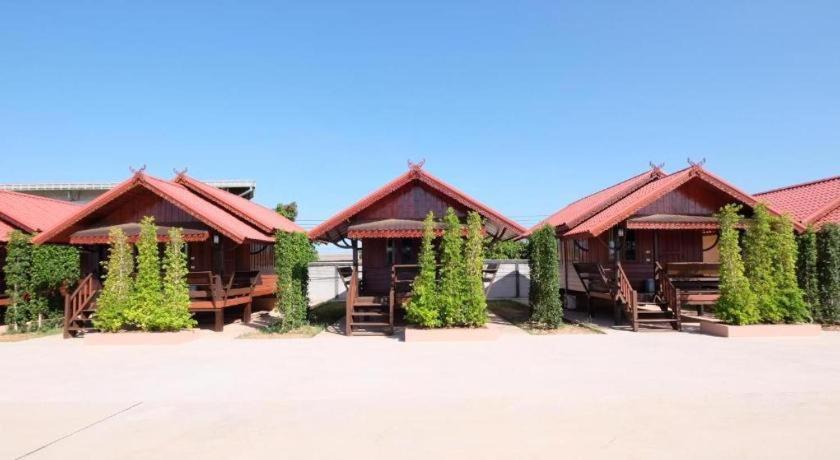Prakaithong Hotel Amphoe Sawang Daen Din Eksteriør billede